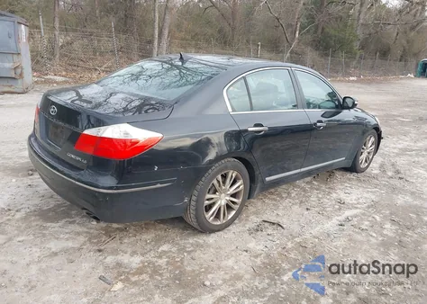 2010 Hyundai Genesis 4.6 z USA, uszkodzony, nr VIN KMHGC4DFXAU090470